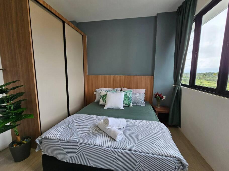 Kenyalang Roxy Sematan Homestay