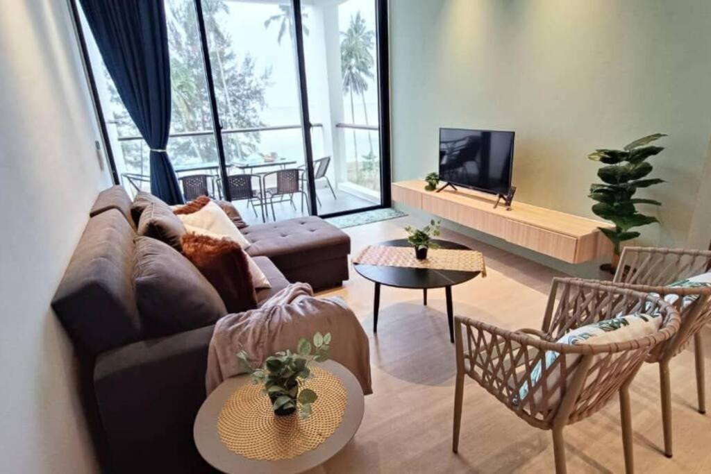 Kenyalang Roxy Sematan Homestay