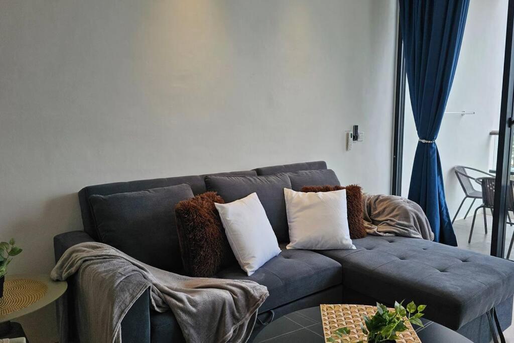 Kenyalang Roxy Sematan Homestay