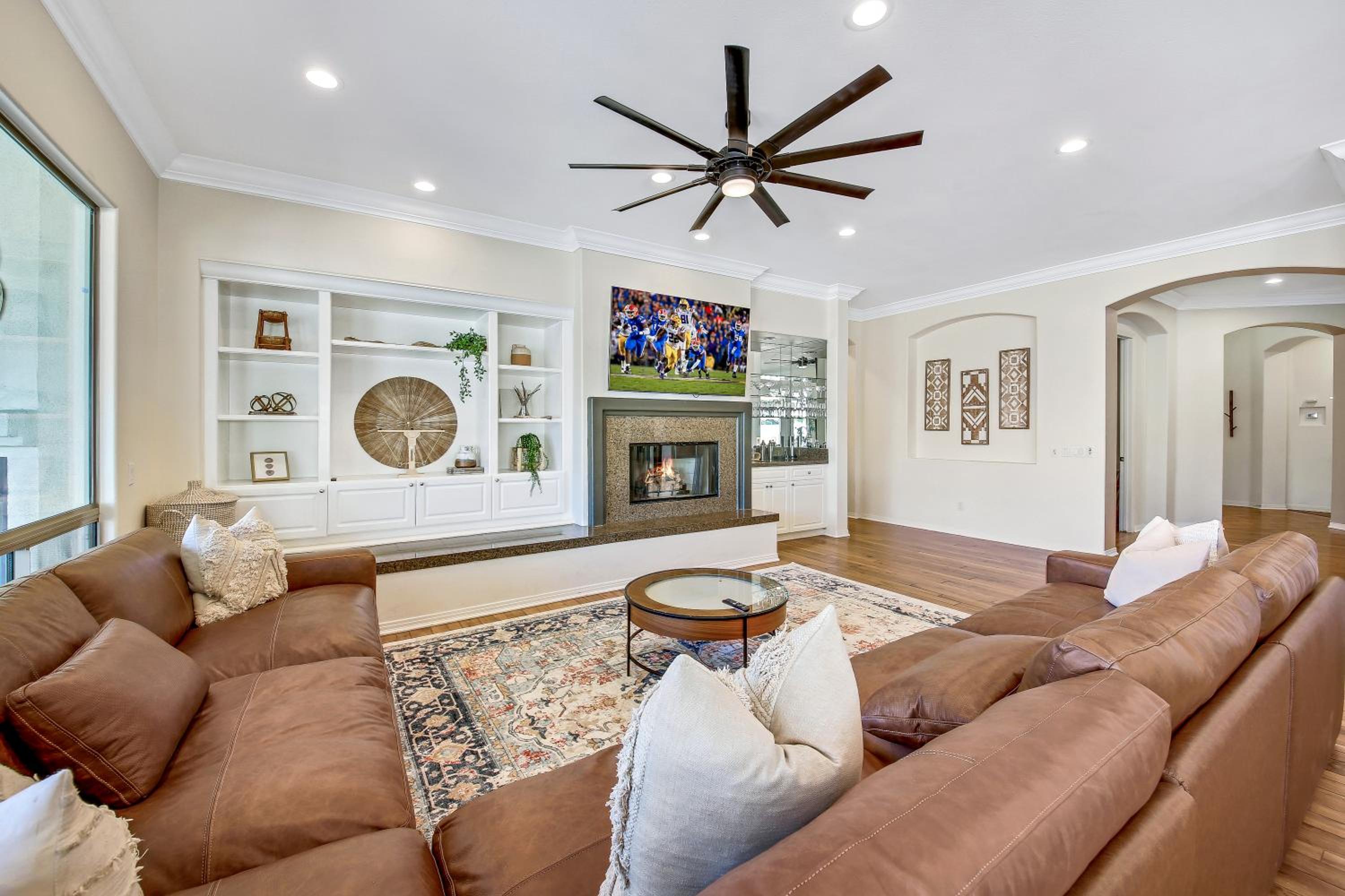 Wilder Out West: Luxury Pickleball, Mini Golf, & Game Room!!