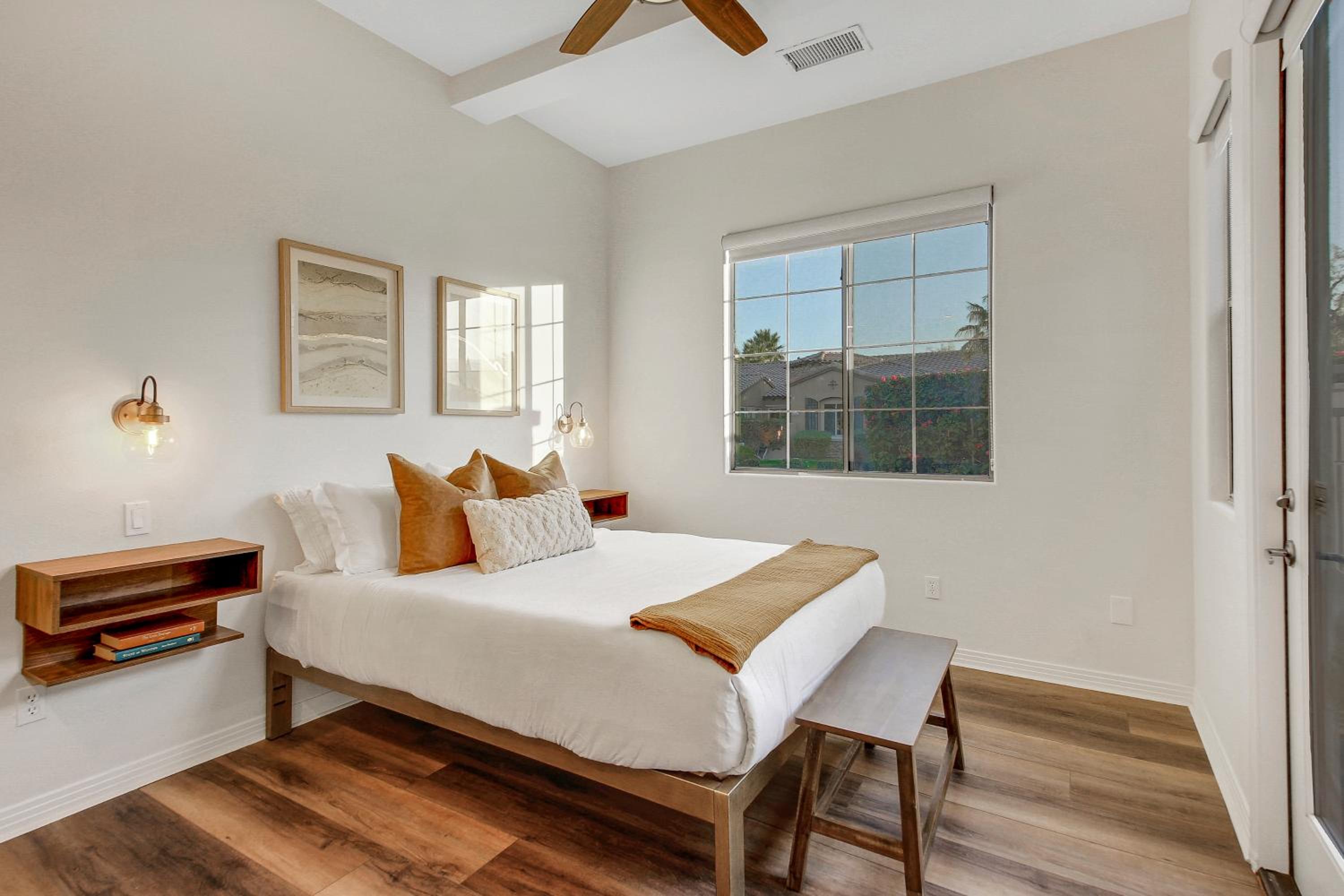 Wilder Out West: Luxury Pickleball, Mini Golf, & Game Room!!