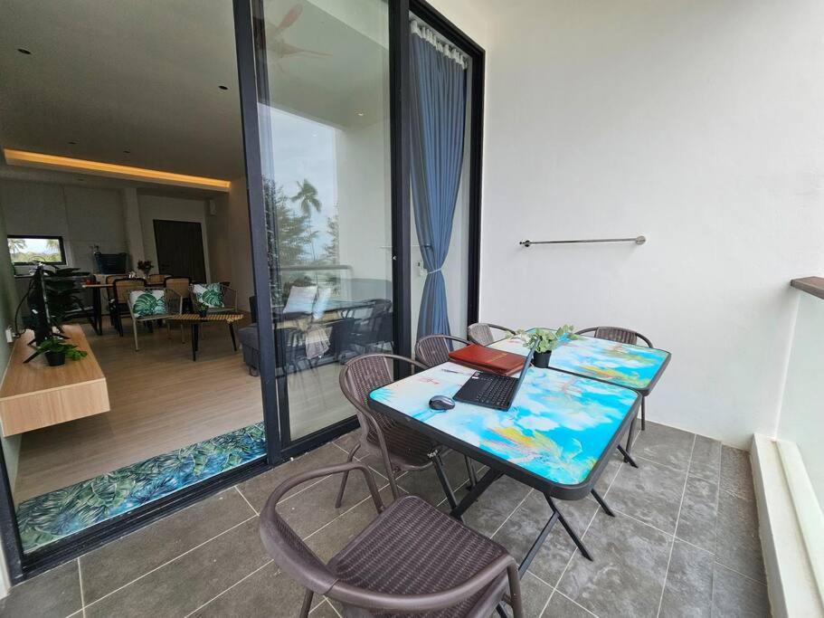 Kenyalang Roxy Sematan Homestay