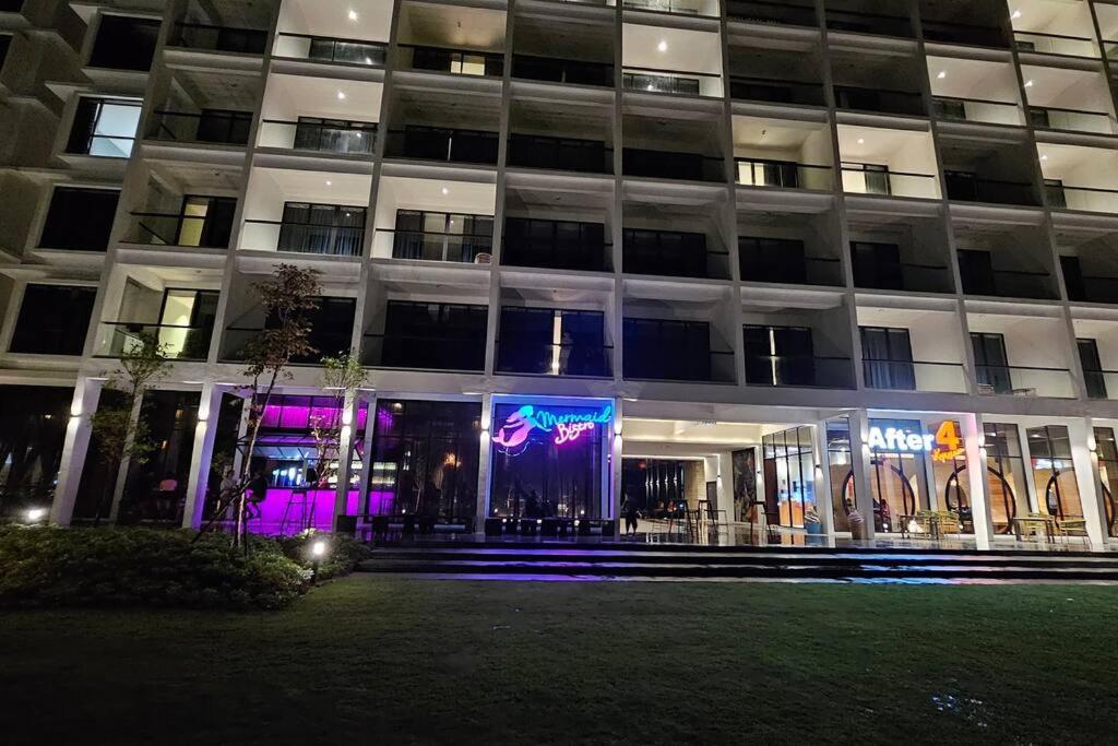 Kenyalang Roxy Sematan Homestay