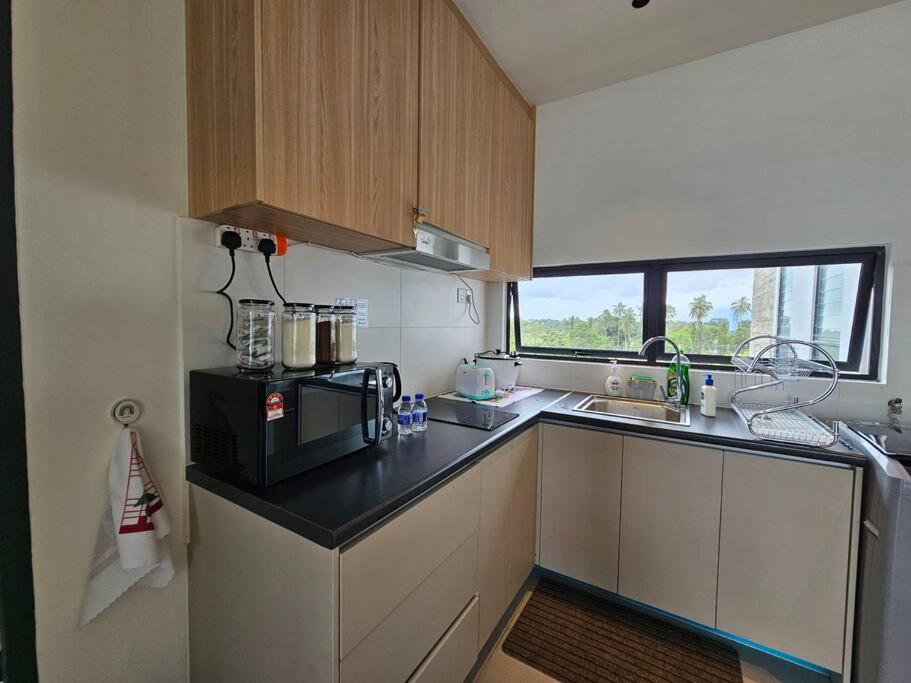 Kenyalang Roxy Sematan Homestay