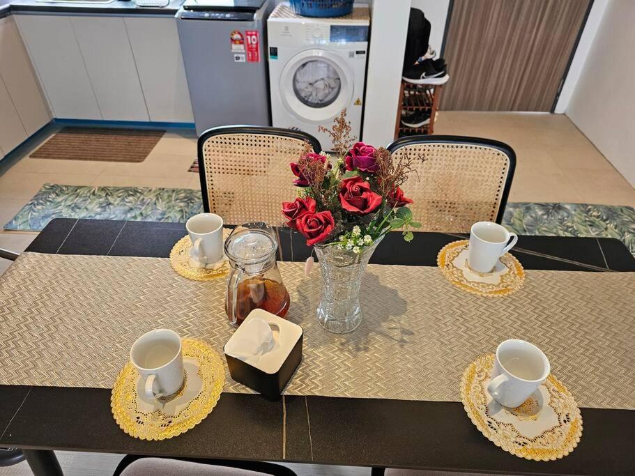 Kenyalang Roxy Sematan Homestay