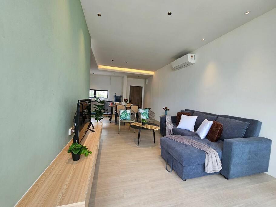 Kenyalang Roxy Sematan Homestay