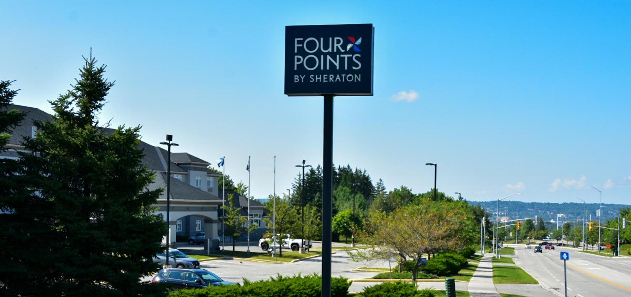Barrie Vacations - Four Points by Sheraton Barrie - Property Image 2
