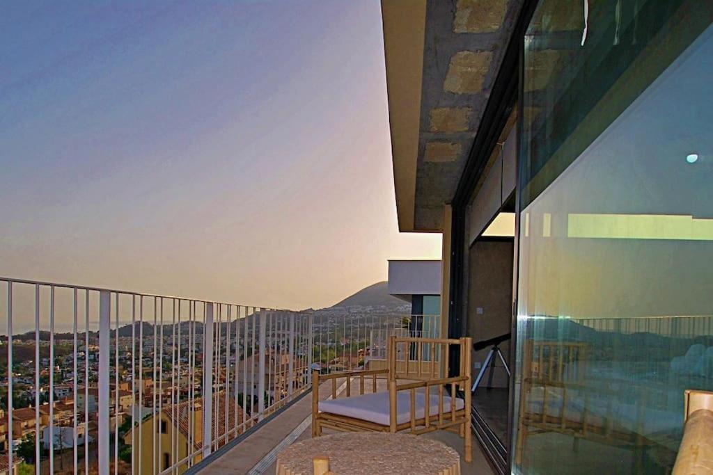 New, spacious villa with amazing views