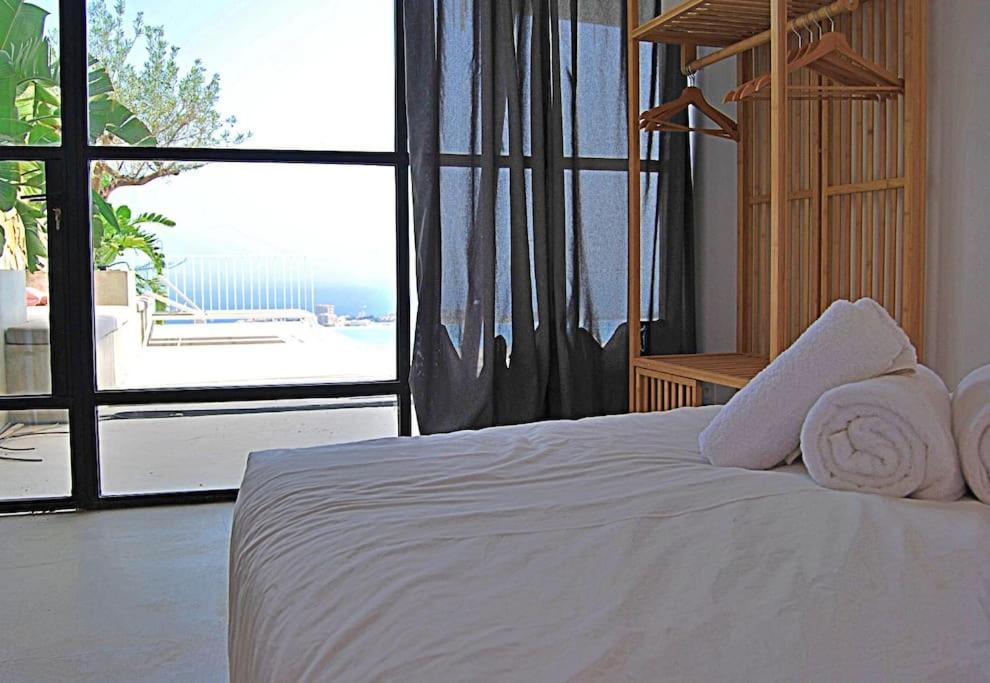 New, spacious villa with amazing views