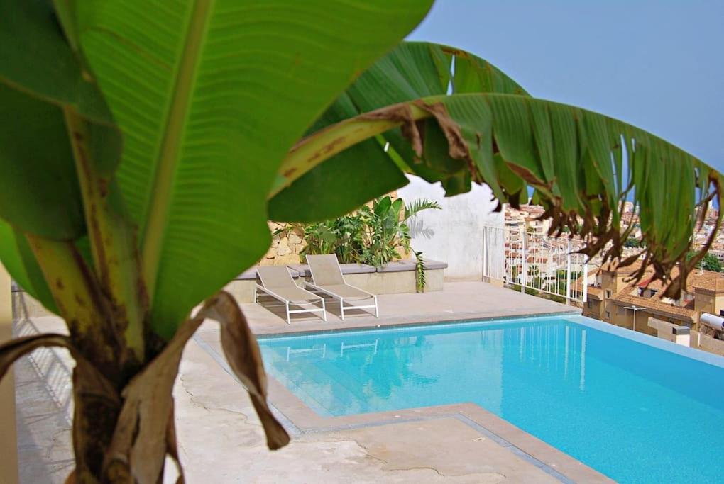 New, spacious villa with amazing views