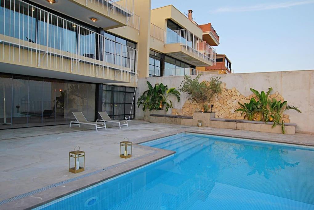 New, spacious villa with amazing views