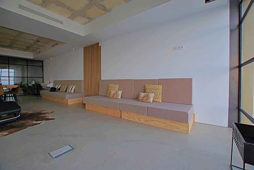 New, spacious villa with amazing views