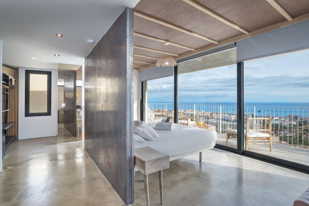 New, spacious villa with amazing views