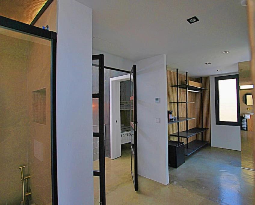 New, spacious villa with amazing views