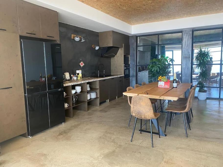 New, spacious villa with amazing views