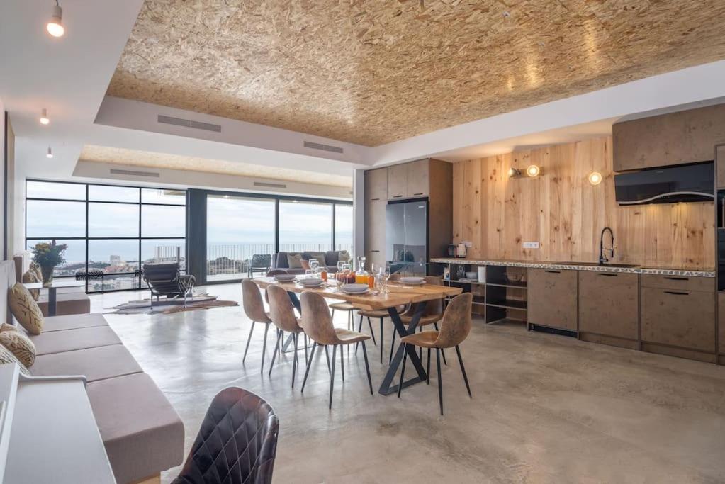 New, spacious villa with amazing views