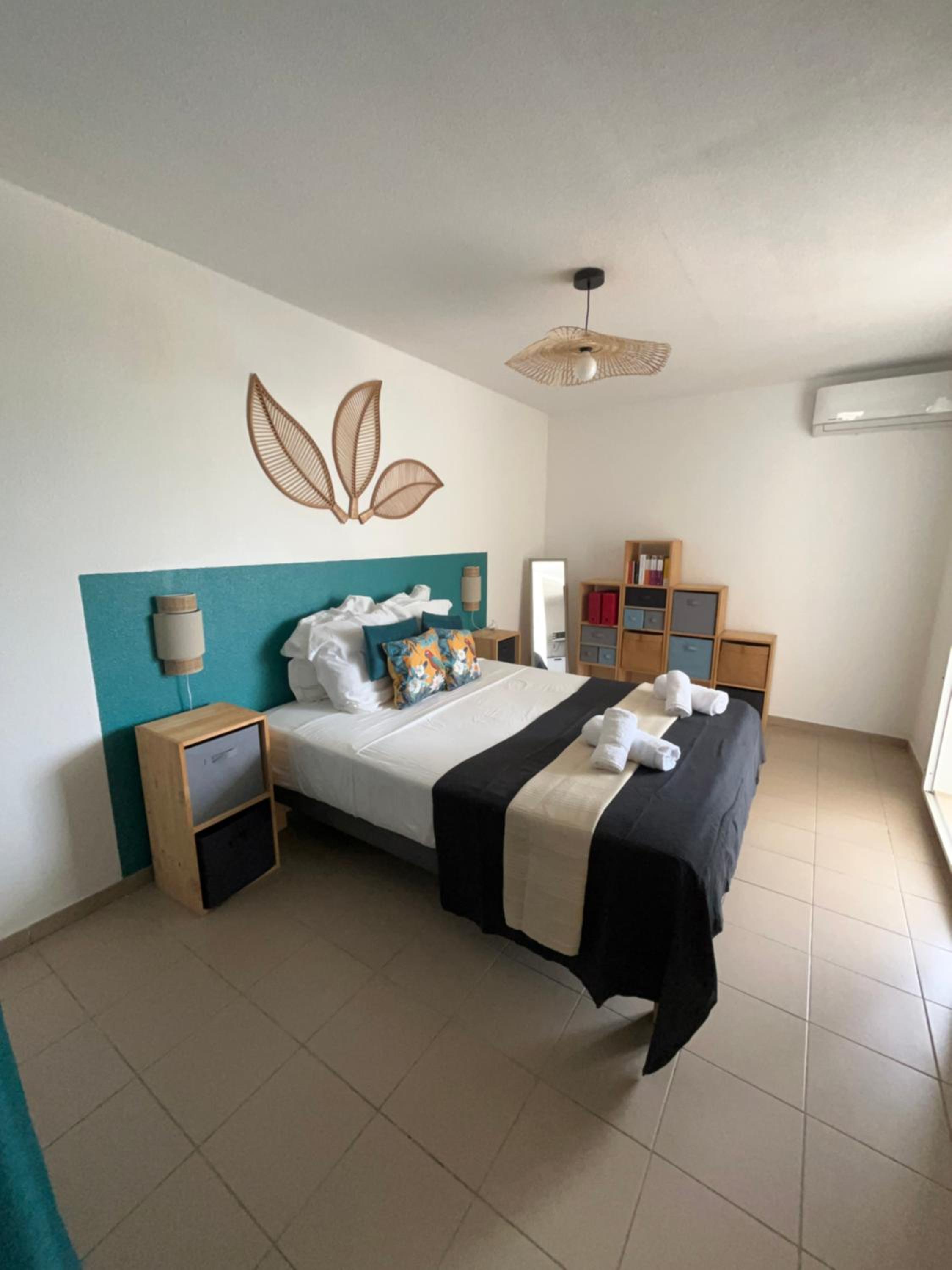 Sainte Anne , Appartement spacieux avec balcon bord de mer view 3