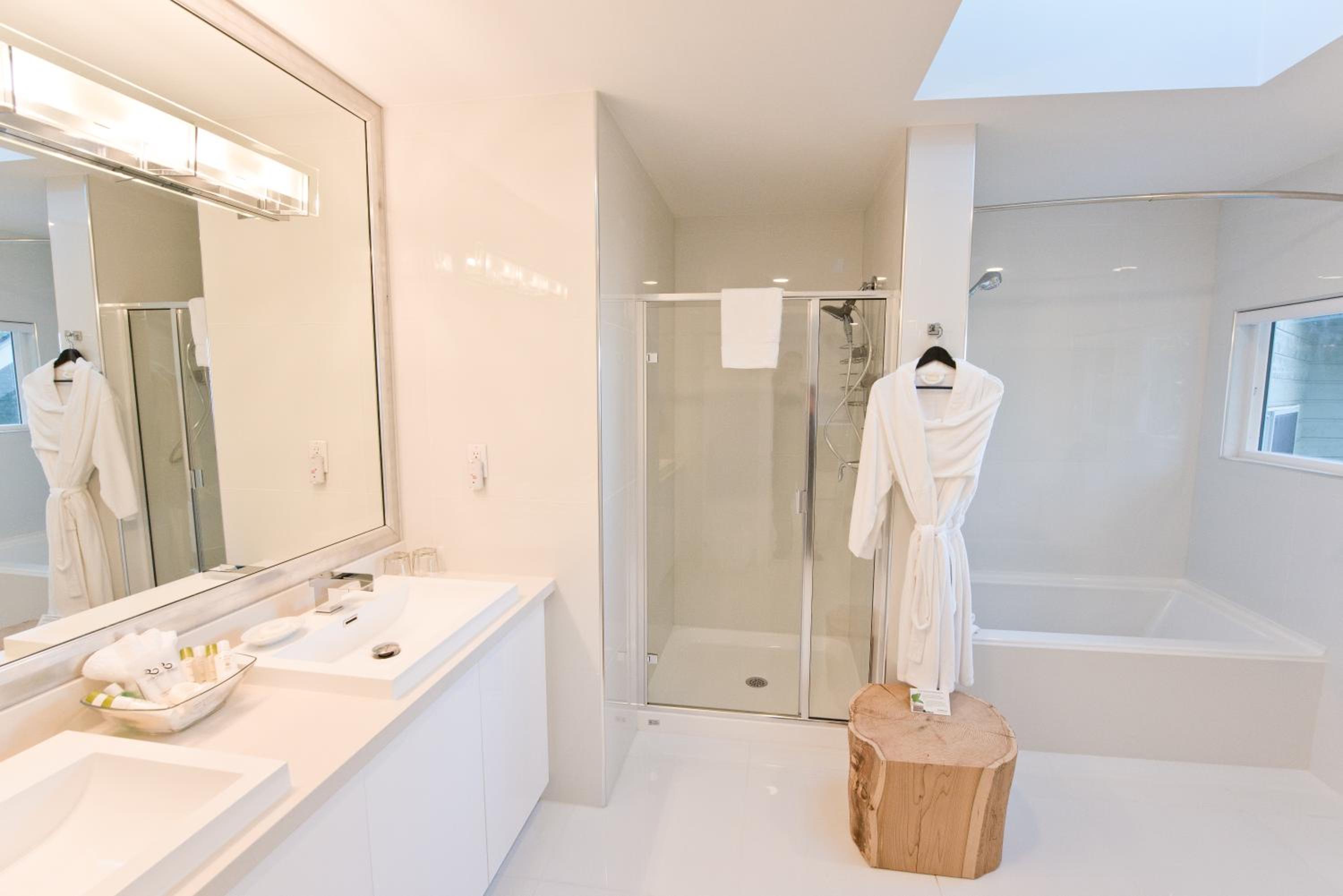 Rockwater Secret Cove Resort