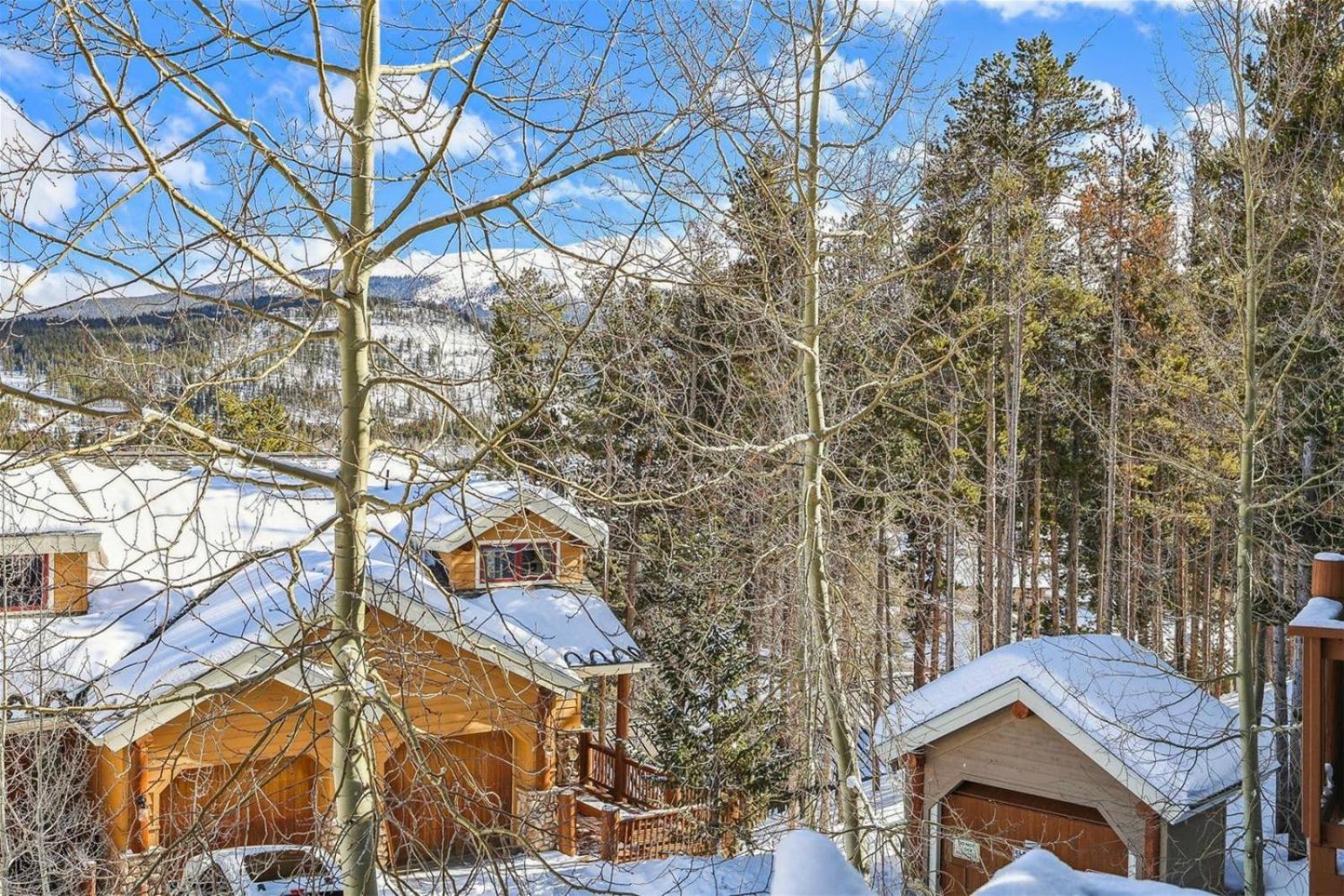 4 Bedroom Townhome Near Snowflake Lift - Walk To Slopes! view 5