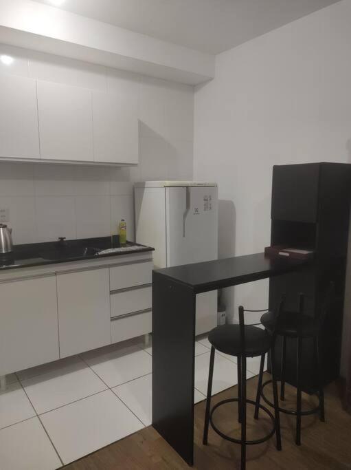 AP COMPLETO, com Internet rápida e Ar condicionado, fácil acesso ao centro e Porto de Paranaguá