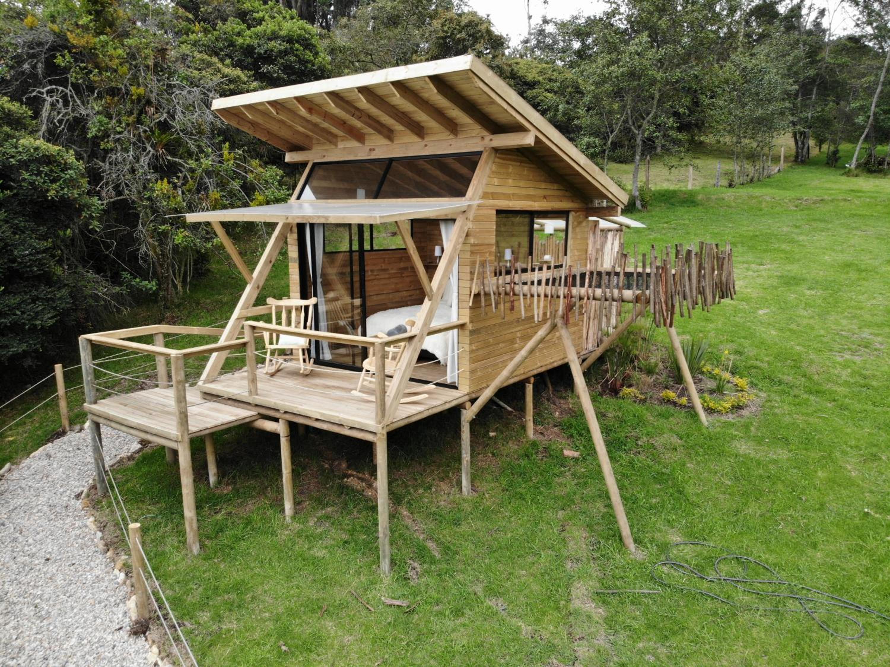 UAQUE restaurante y glamping
