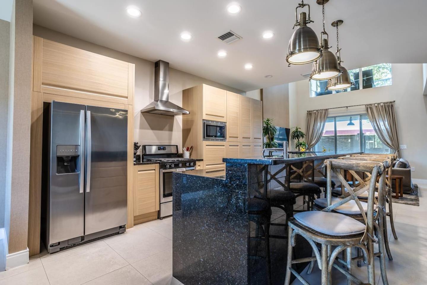 Luxury 4 Bed In Resort Community Near Disney