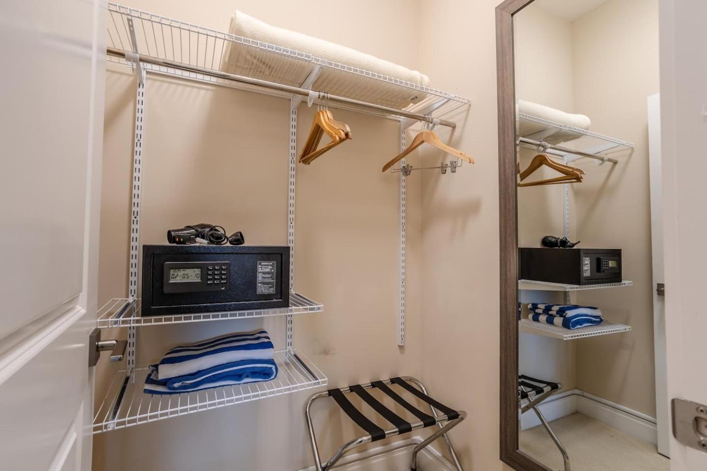 Luxury 4 Bed In Resort Community Near Disney