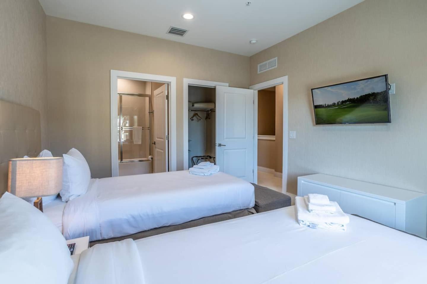 Luxury 4 Bed In Resort Community Near Disney
