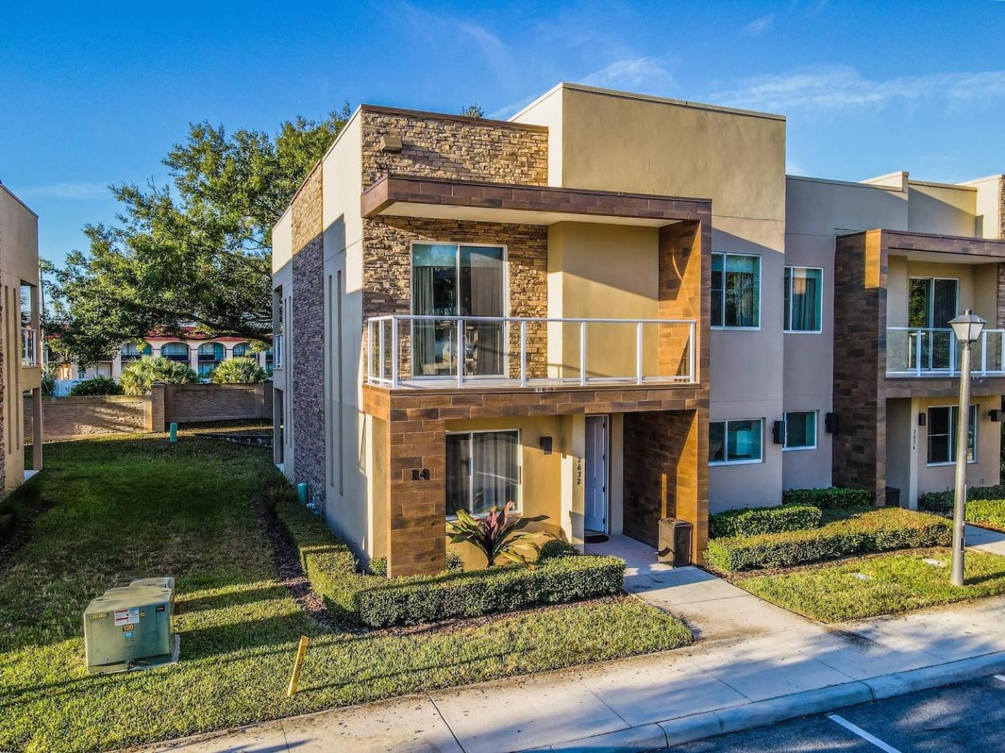 Luxury 4 Bed In Resort Community Near Disney