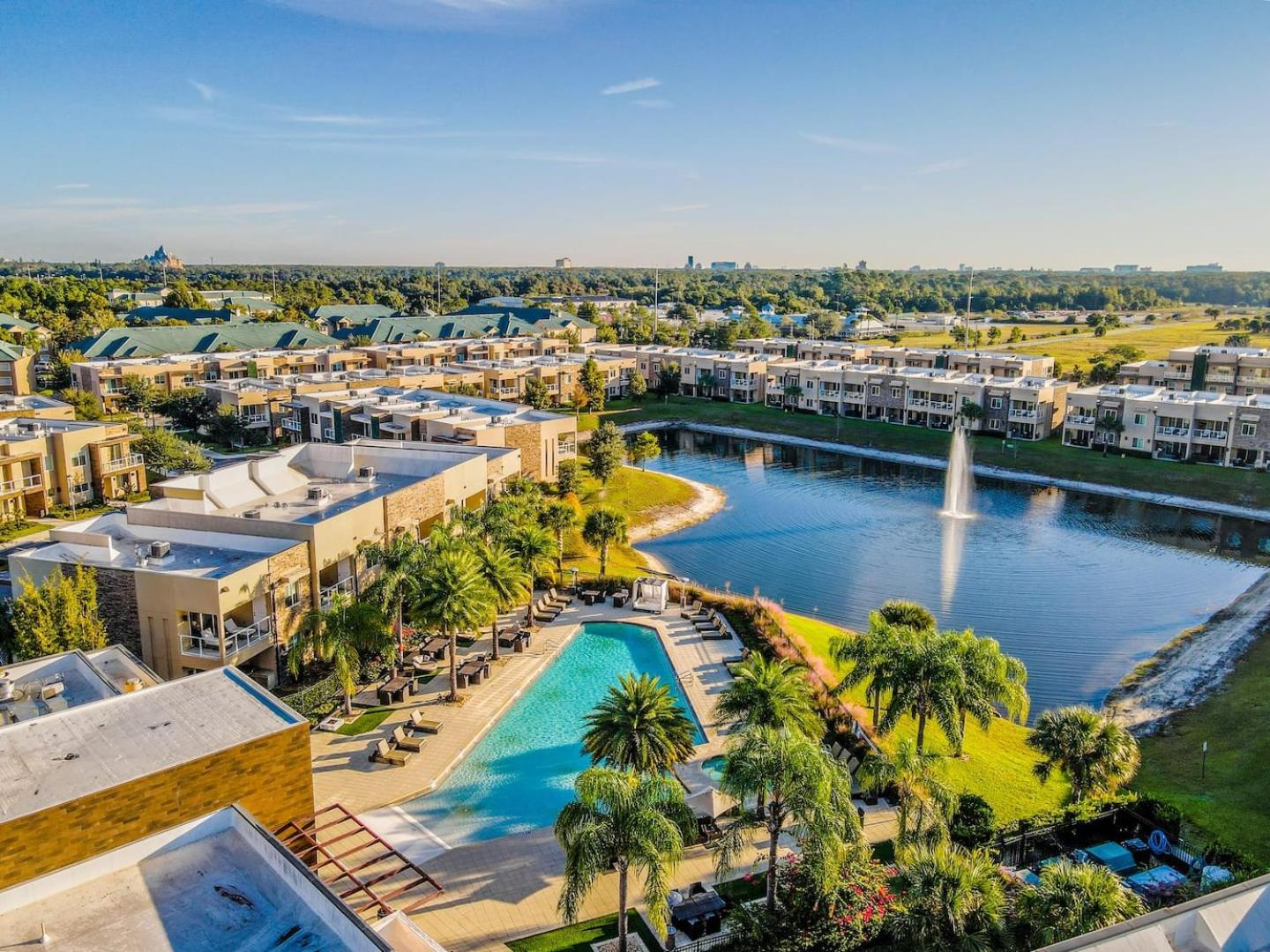 Luxury 4 Bed In Resort Community Near Disney