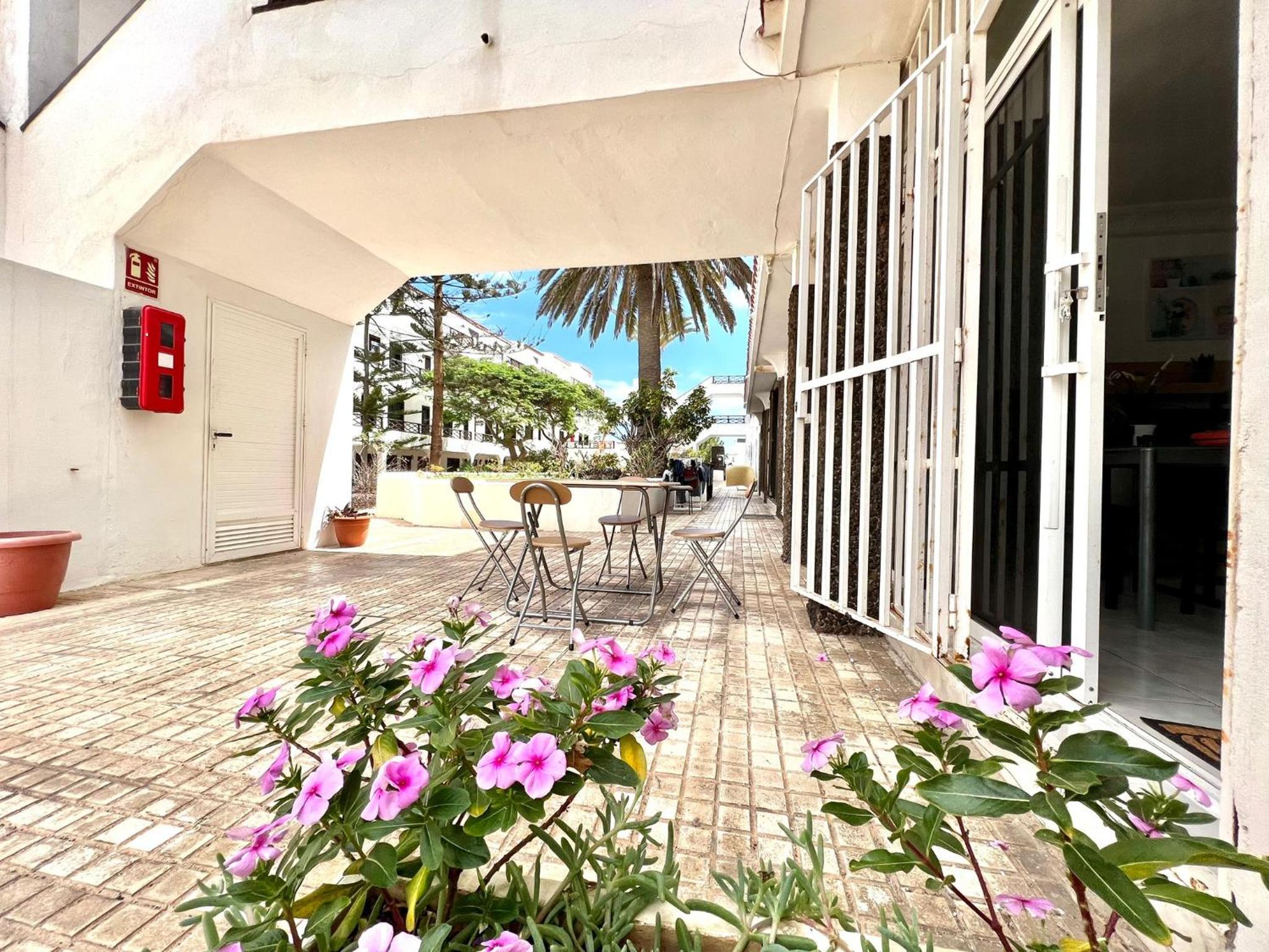 Lovely apartment with pool and wifi