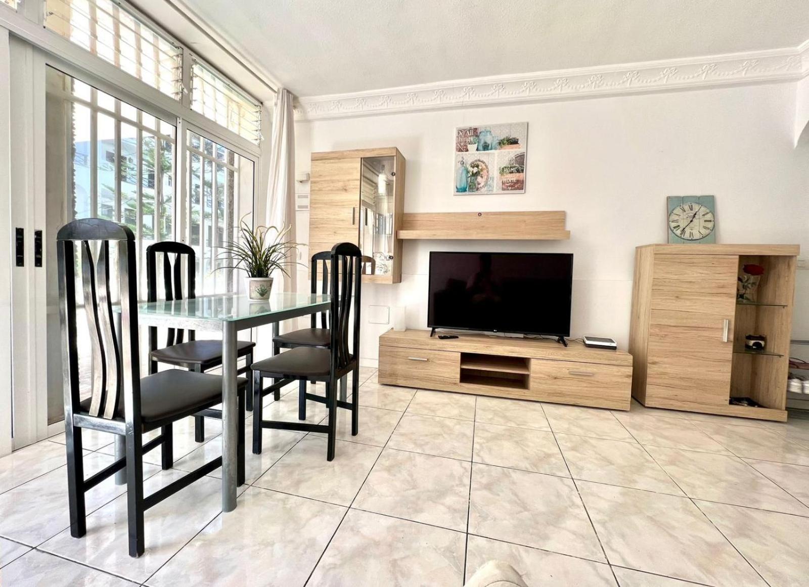 Lovely apartment with pool and wifi