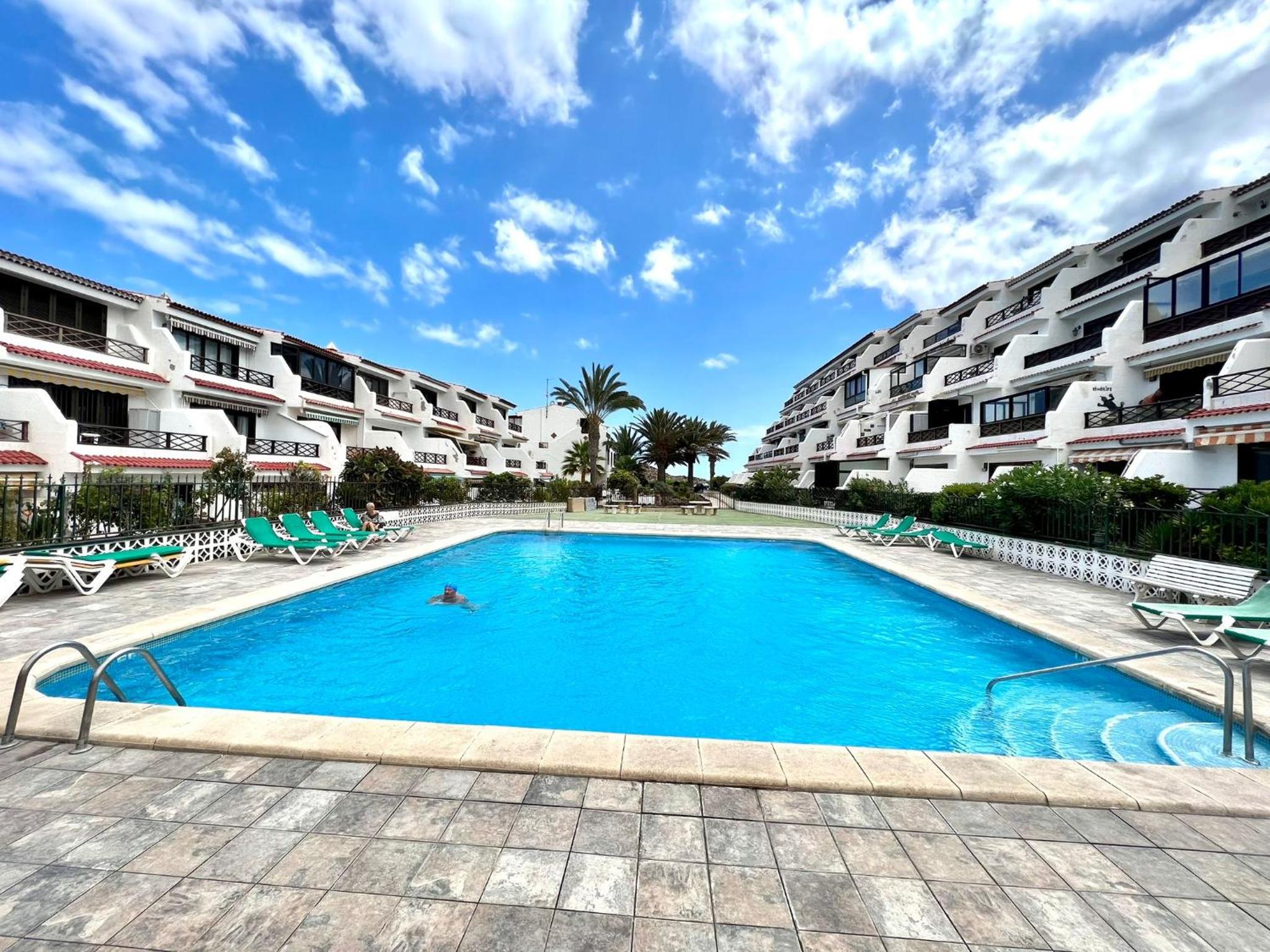 Lovely apartment with pool and wifi