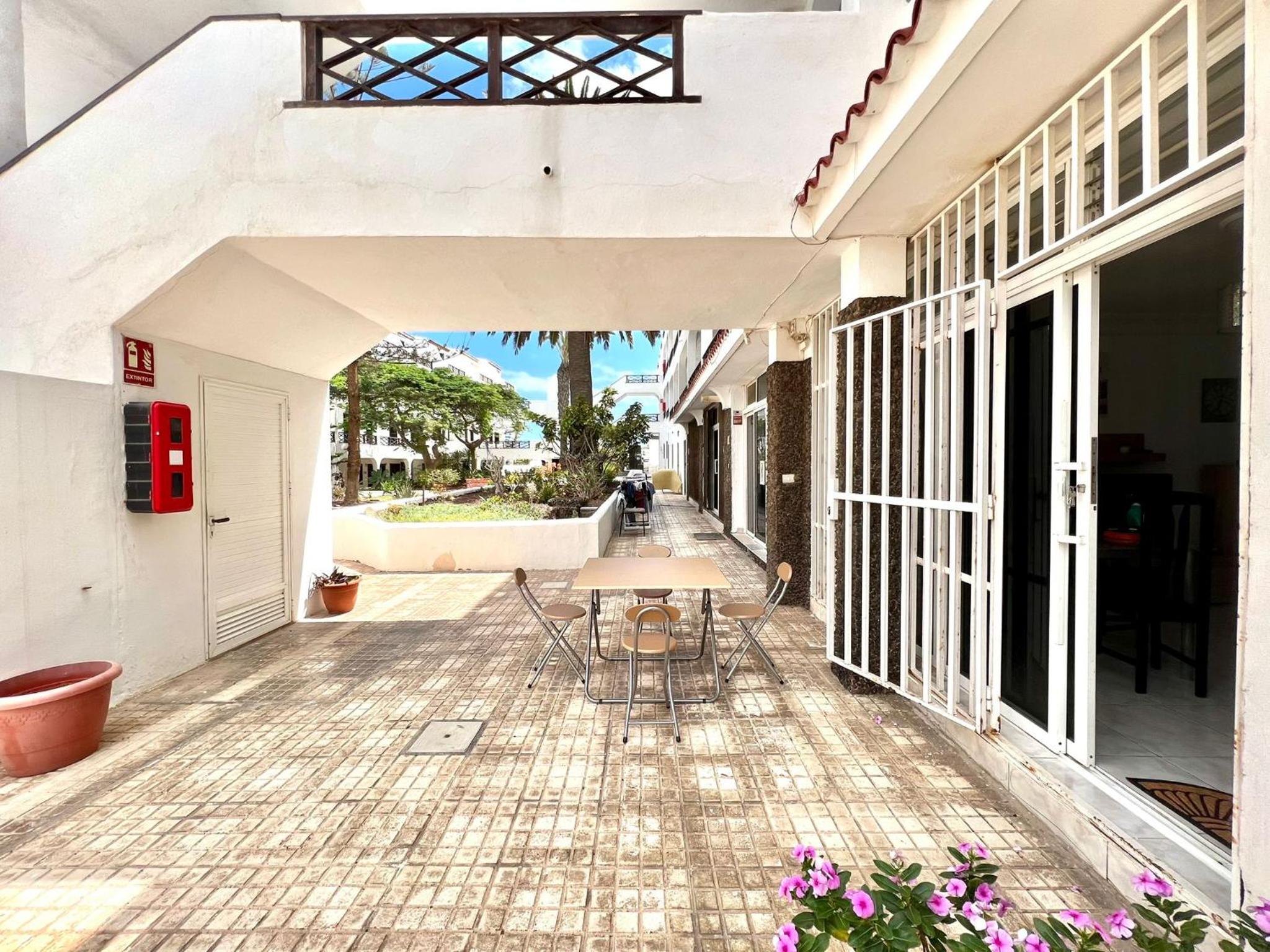 Lovely apartment with pool and wifi