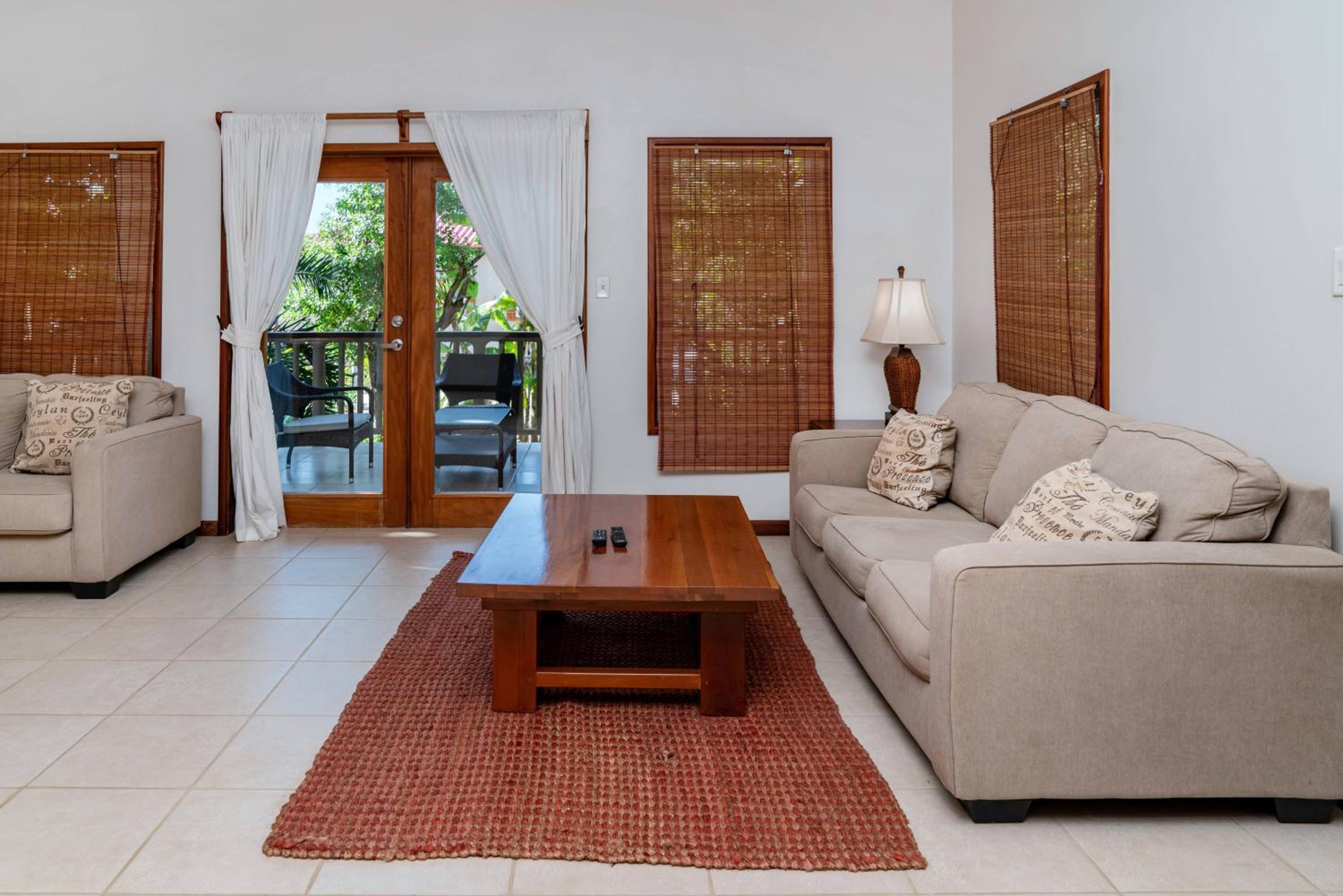 Residences at Barrier Reef 15A Garden View 1 BR by Stay Floreo