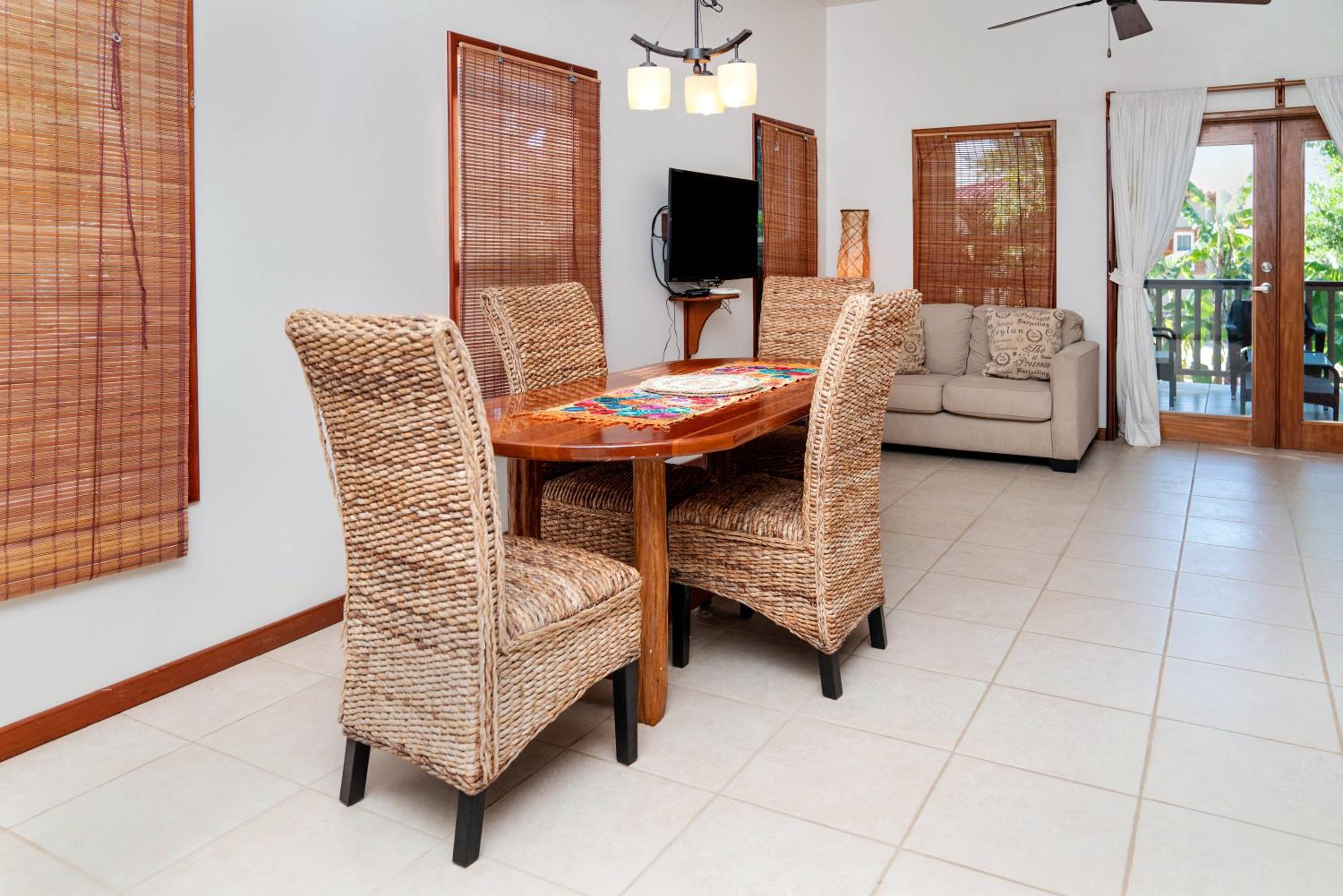 Residences at Barrier Reef 15A Garden View 1 BR by Stay Floreo