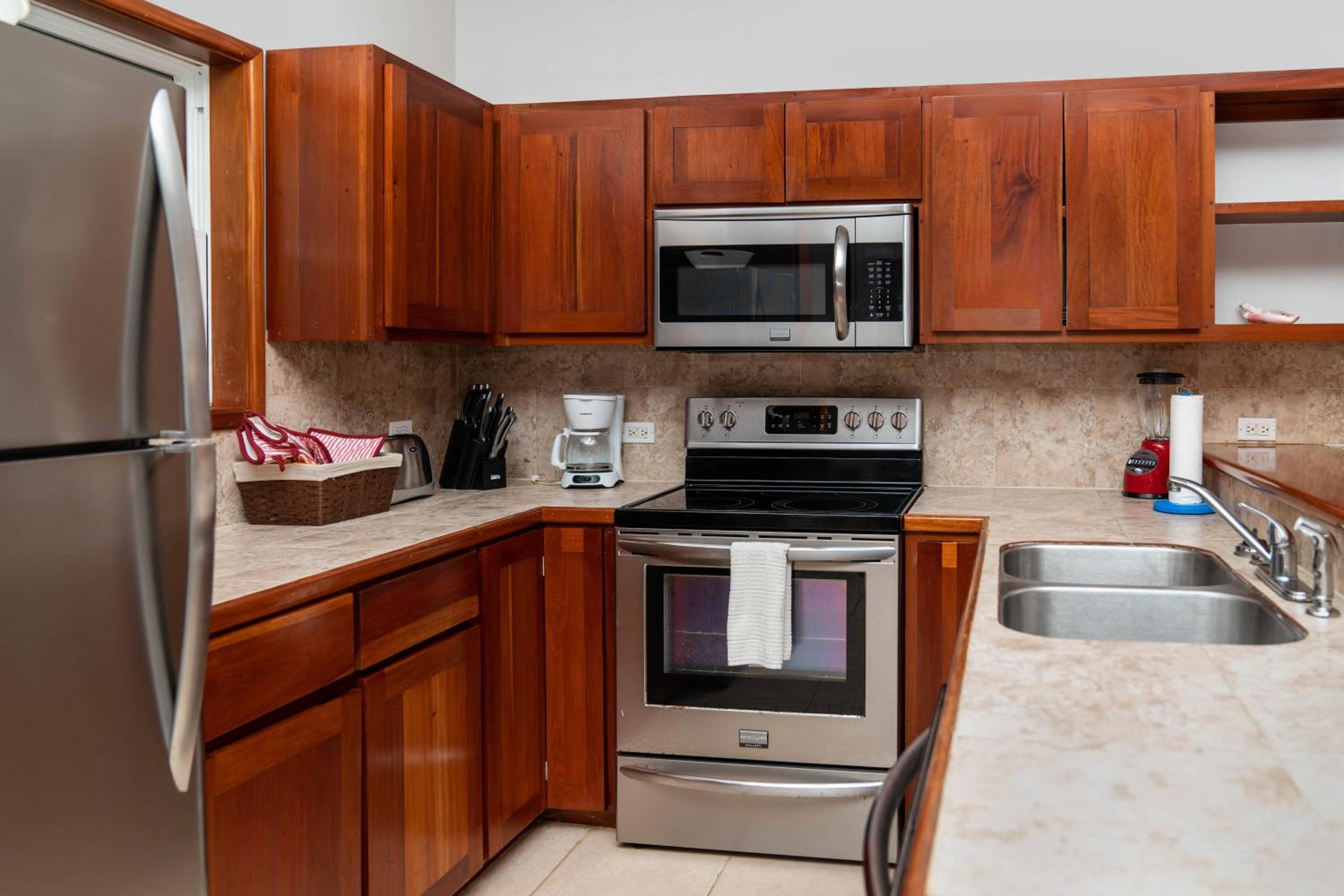 Residences at Barrier Reef 15A Garden View 1 BR by Stay Floreo