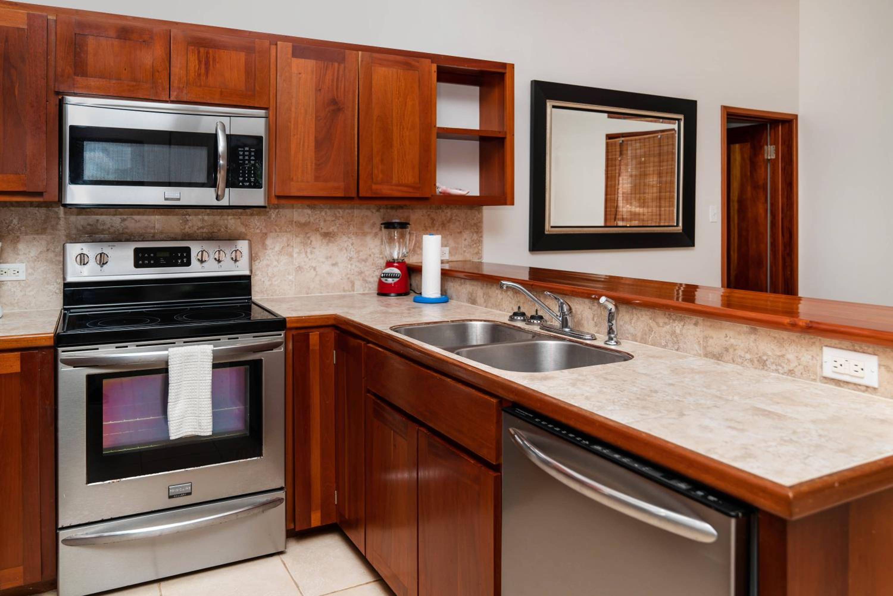 Residences at Barrier Reef 15A Garden View 1 BR by Stay Floreo