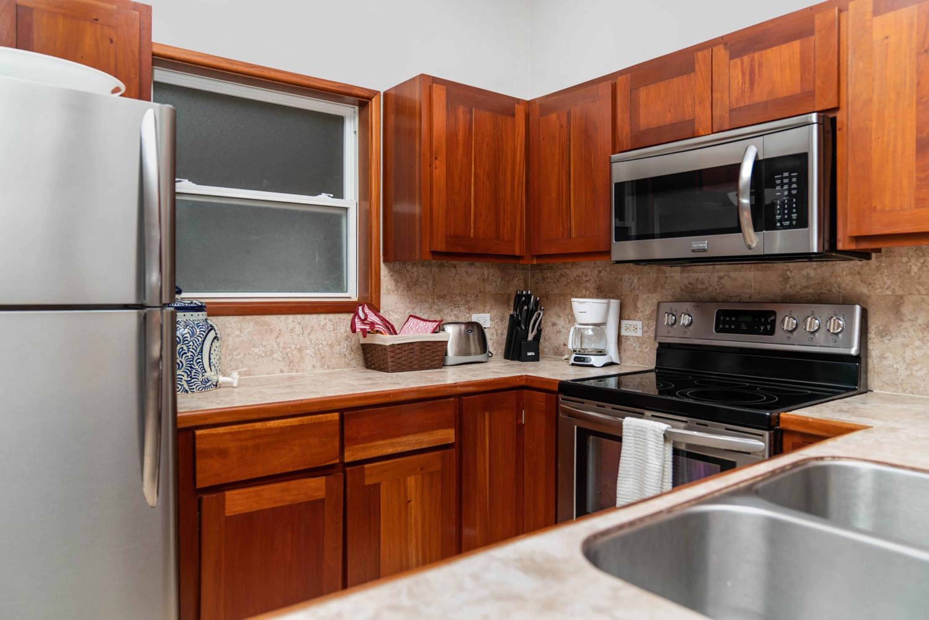 Residences at Barrier Reef 15A Garden View 1 BR by Stay Floreo