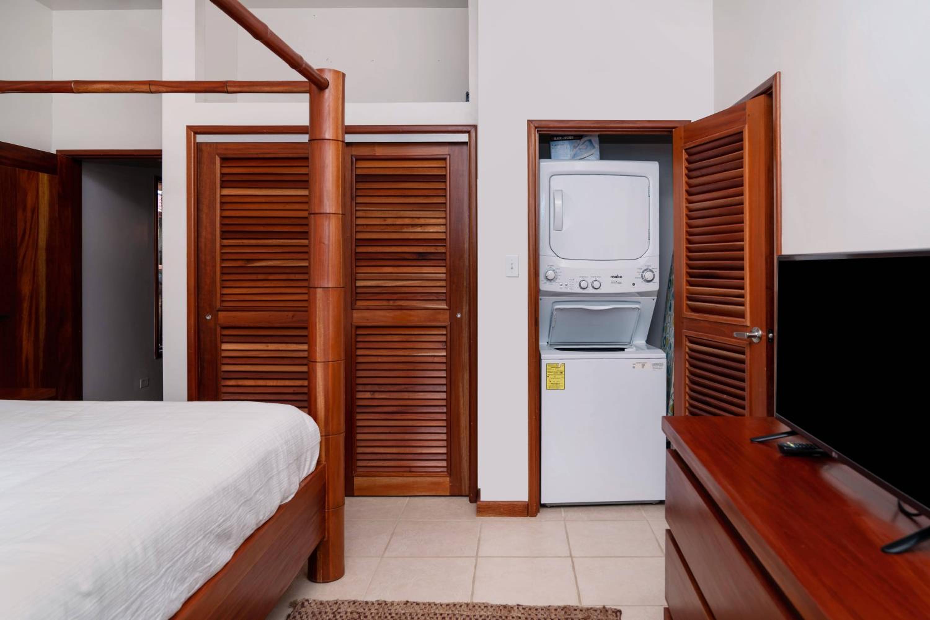 Residences at Barrier Reef 15A Garden View 1 BR by Stay Floreo
