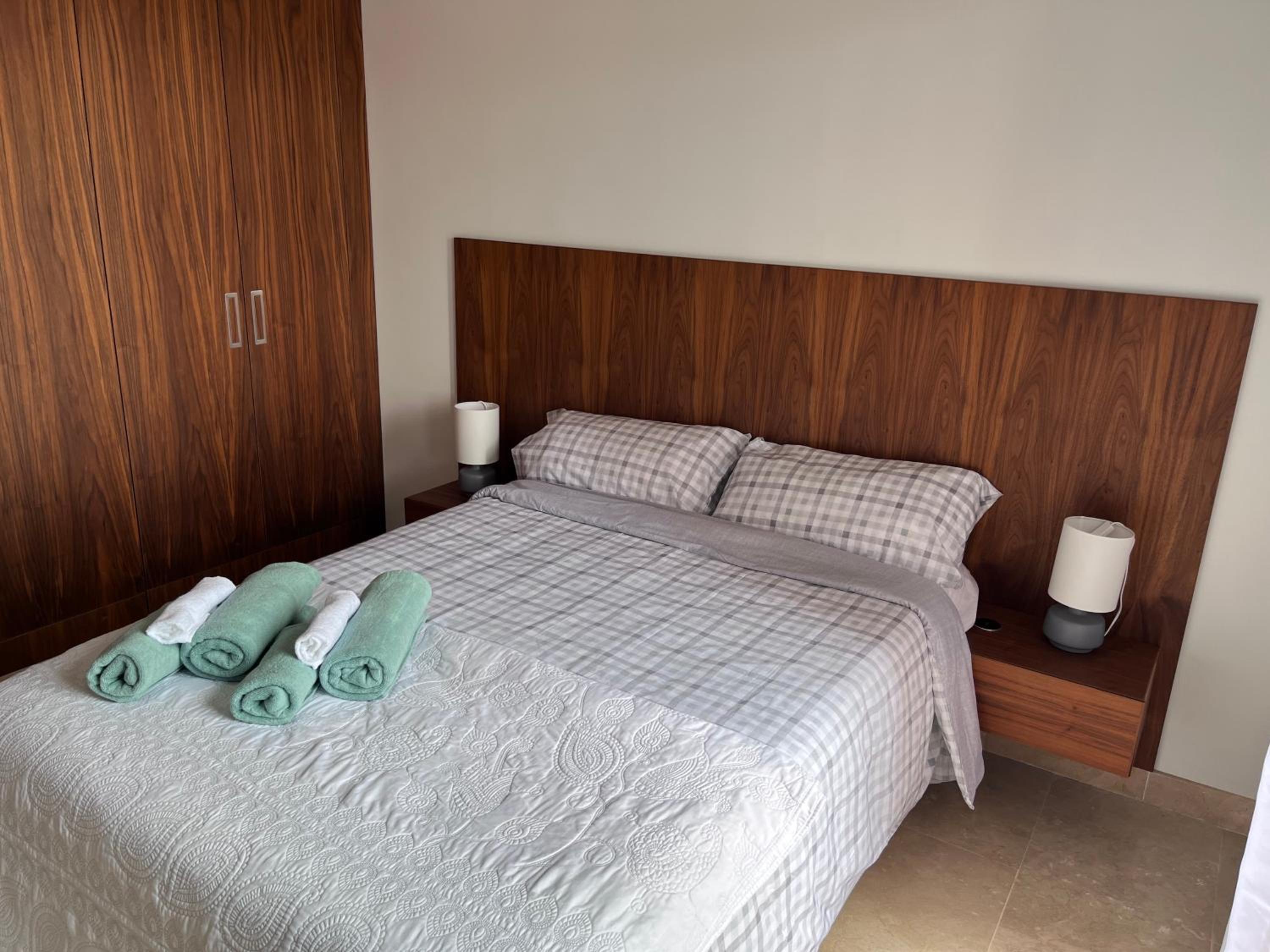 Oasis Coto Real apartments