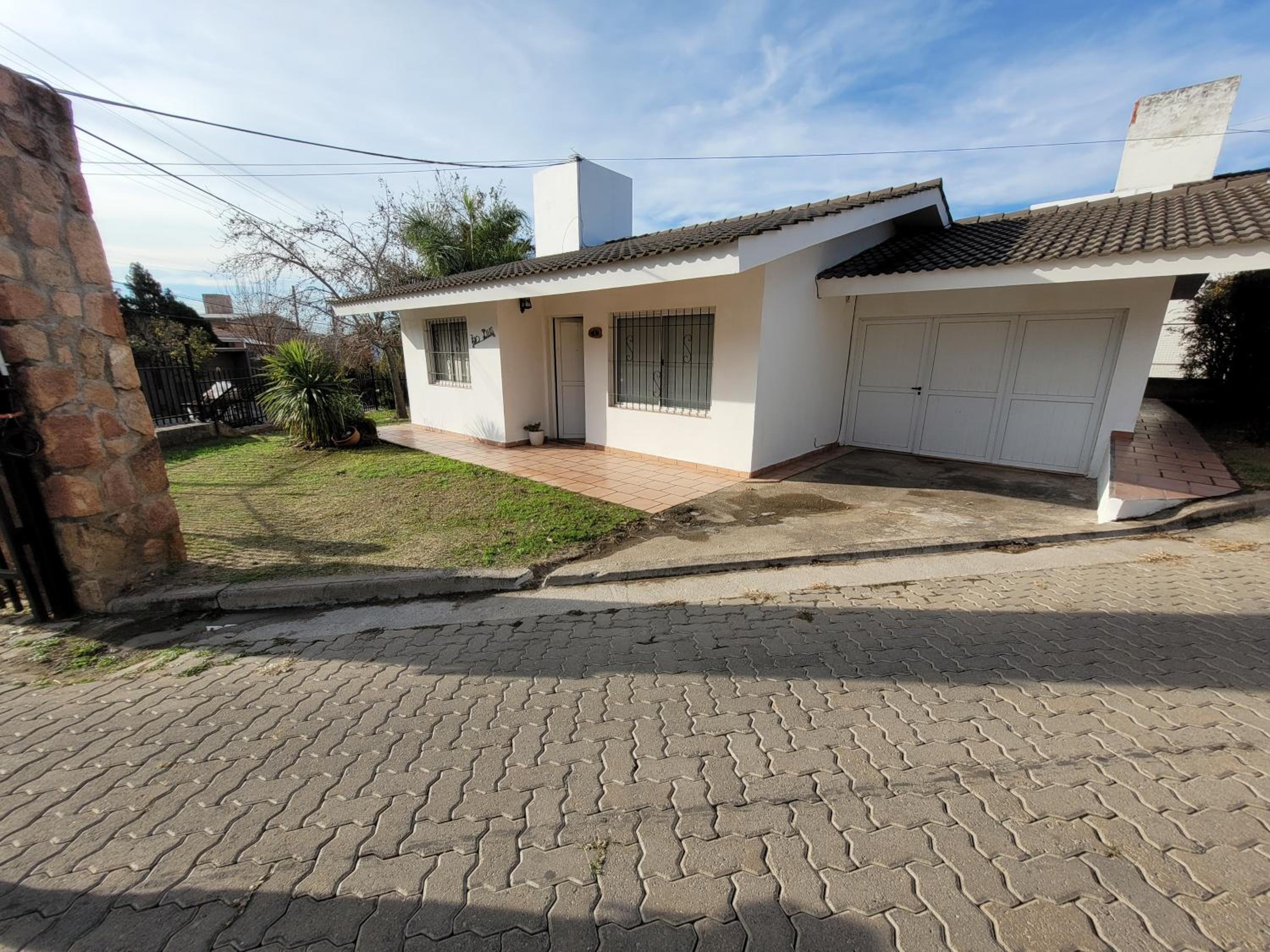 Casa Tío Luis
