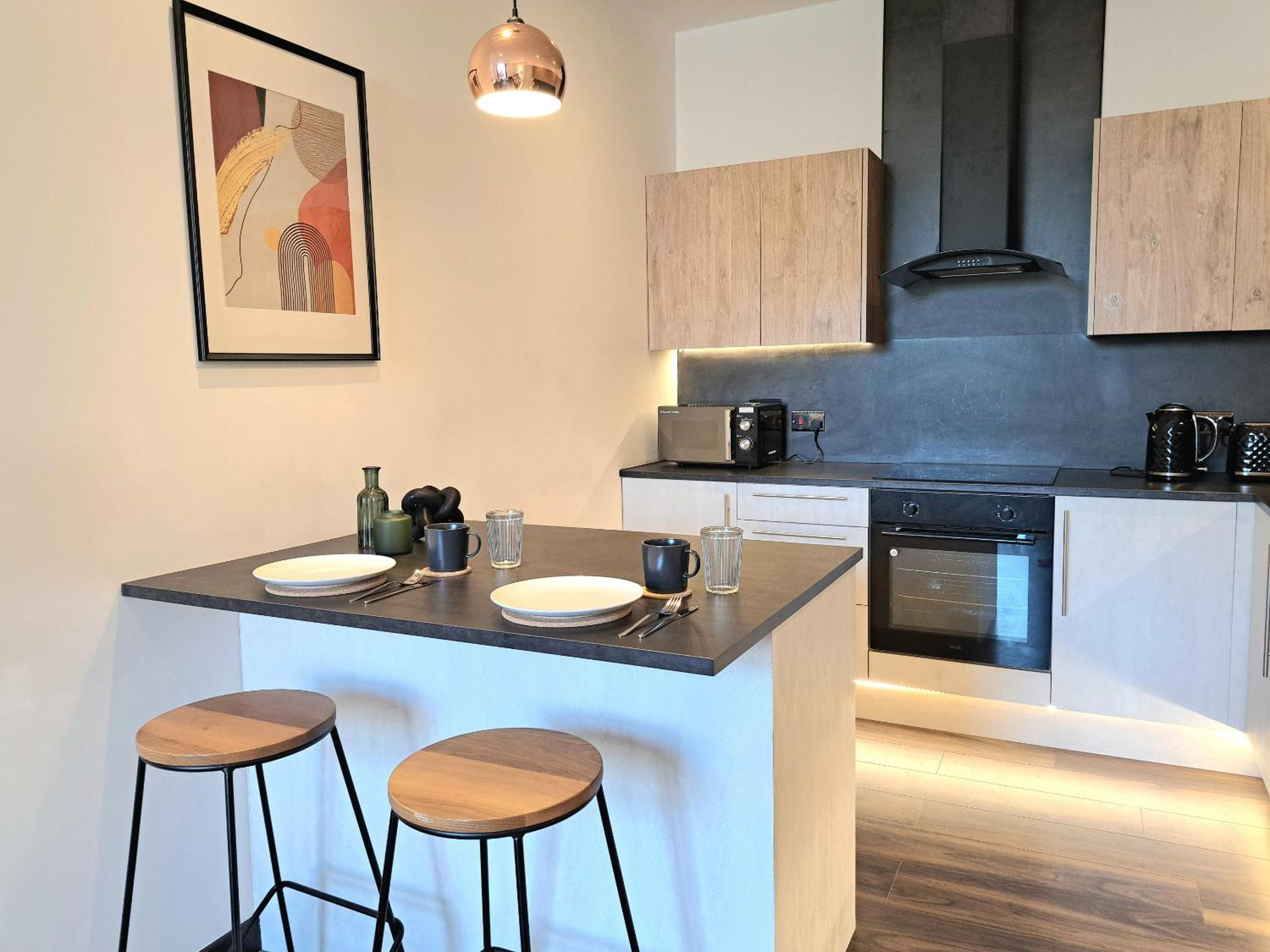 3 Bedroom Apartment in Converted Brewery view 3