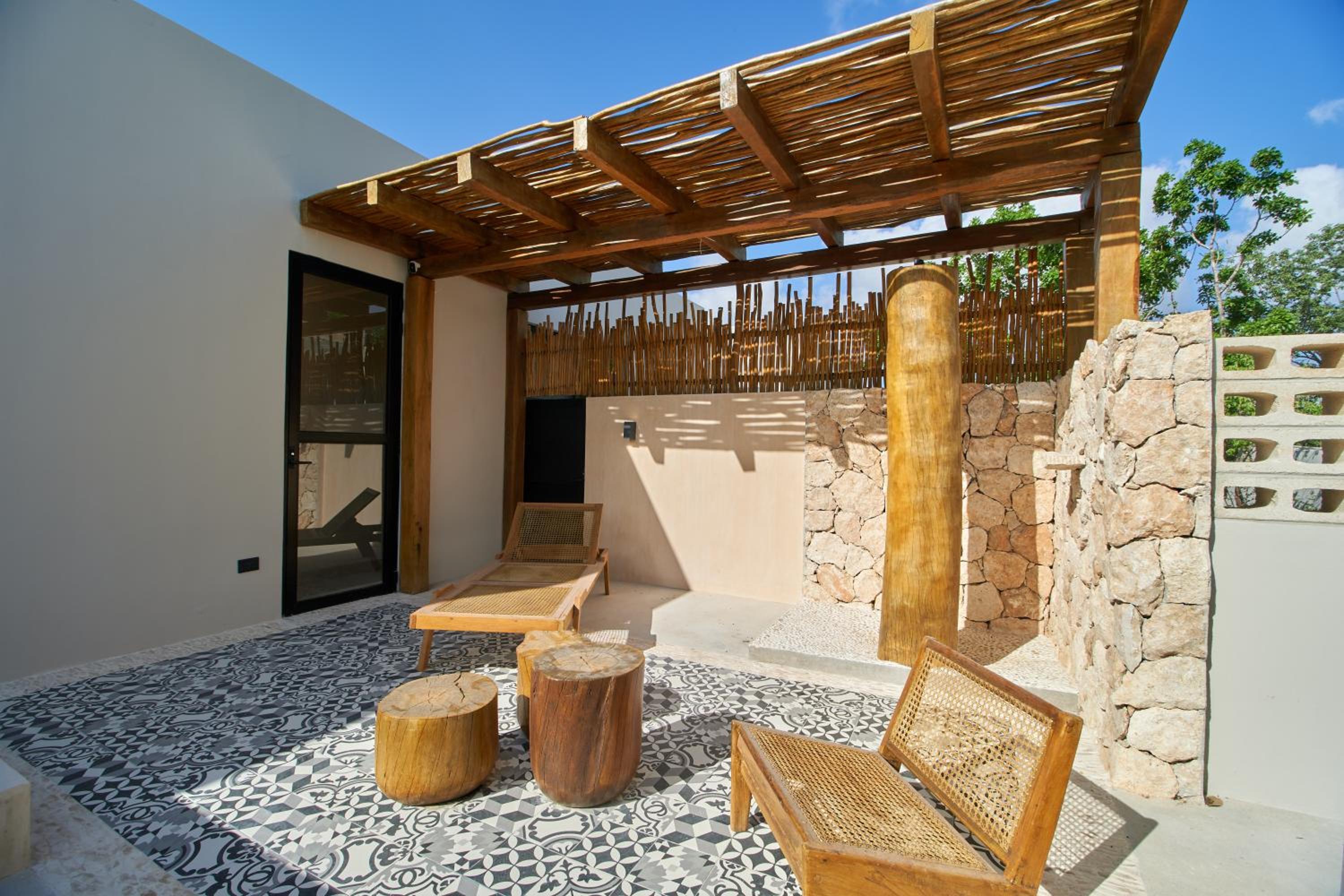 BT Homes - Tulum - Selva Holistika con Piscina Privada