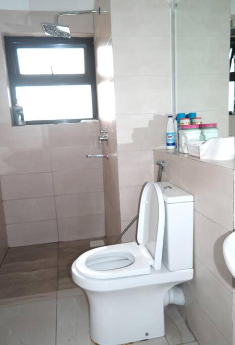 Pazuri Place Modern Spacious Studio view 4