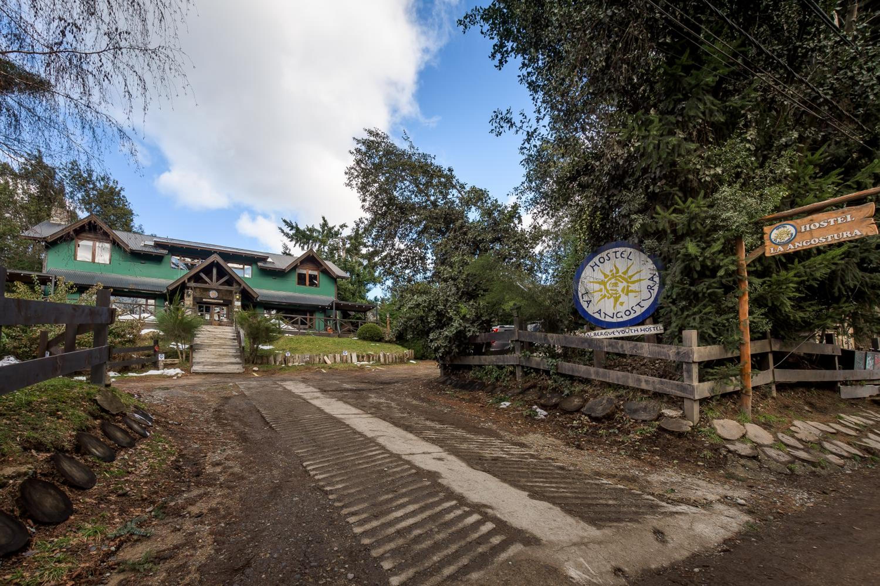 Hostel La Angostura