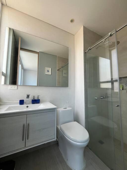 Spectacular beachfront apt luxury amenities