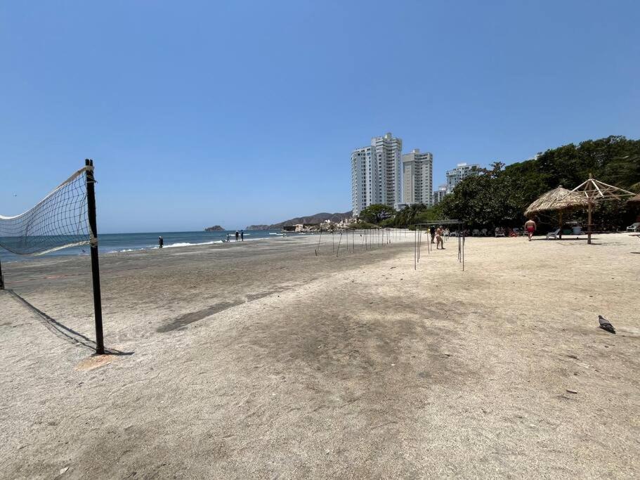 Spectacular beachfront apt luxury amenities