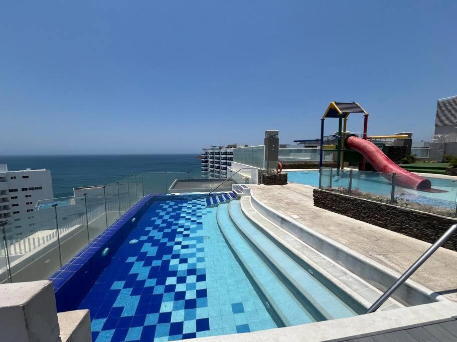Spectacular beachfront apt luxury amenities