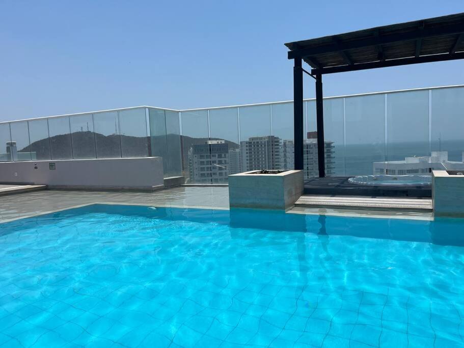 Spectacular beachfront apt luxury amenities